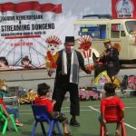 Sekarang Daring, Didesak Luring