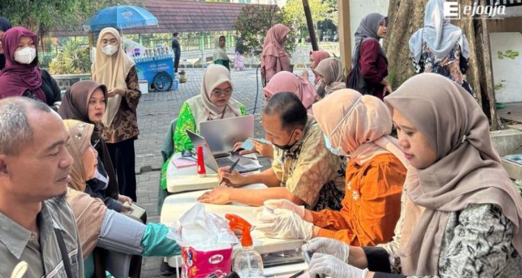 Kolaborasi LPDP UNS dan Puskesmas Gajahan: Layanan Gratis dan Beasiswa