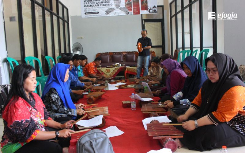 Guru Seni Metro Belajar Musik Tradisi LampungGuru Seni Metro Belajar Musik Tradisi LampungGuru Seni Metro Belajar Musik Tradisi LampungGuru Seni Metro Belajar Musik Tradisi Lampung