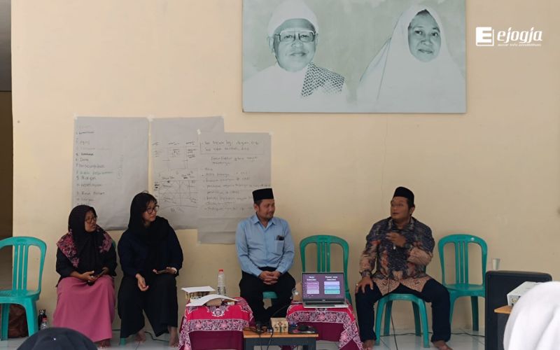 Kegiatan Bimbingan Remaja Usia Nikah di Pajangan Berjalan Sukses
