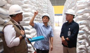 Lakukan Pengawasan Pangan, Gus Hilmy Gudang Penuh, Distribusi Butuh Kolaborasi