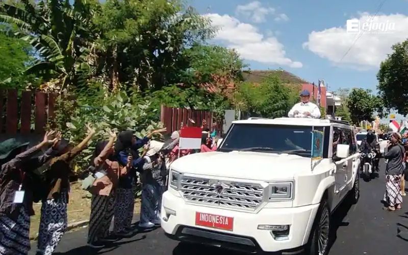 Libur Sekolah Tak Halangi Ribuan Pelajar Sleman Sambut Presiden Prabowo dan PM India di Yogyakarta